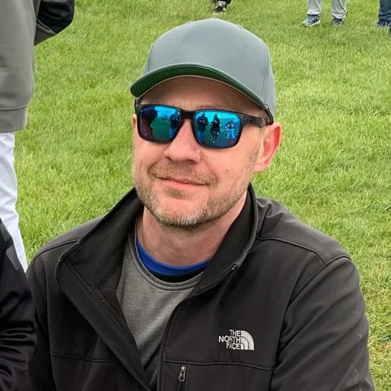 head Coach Chris Merchant