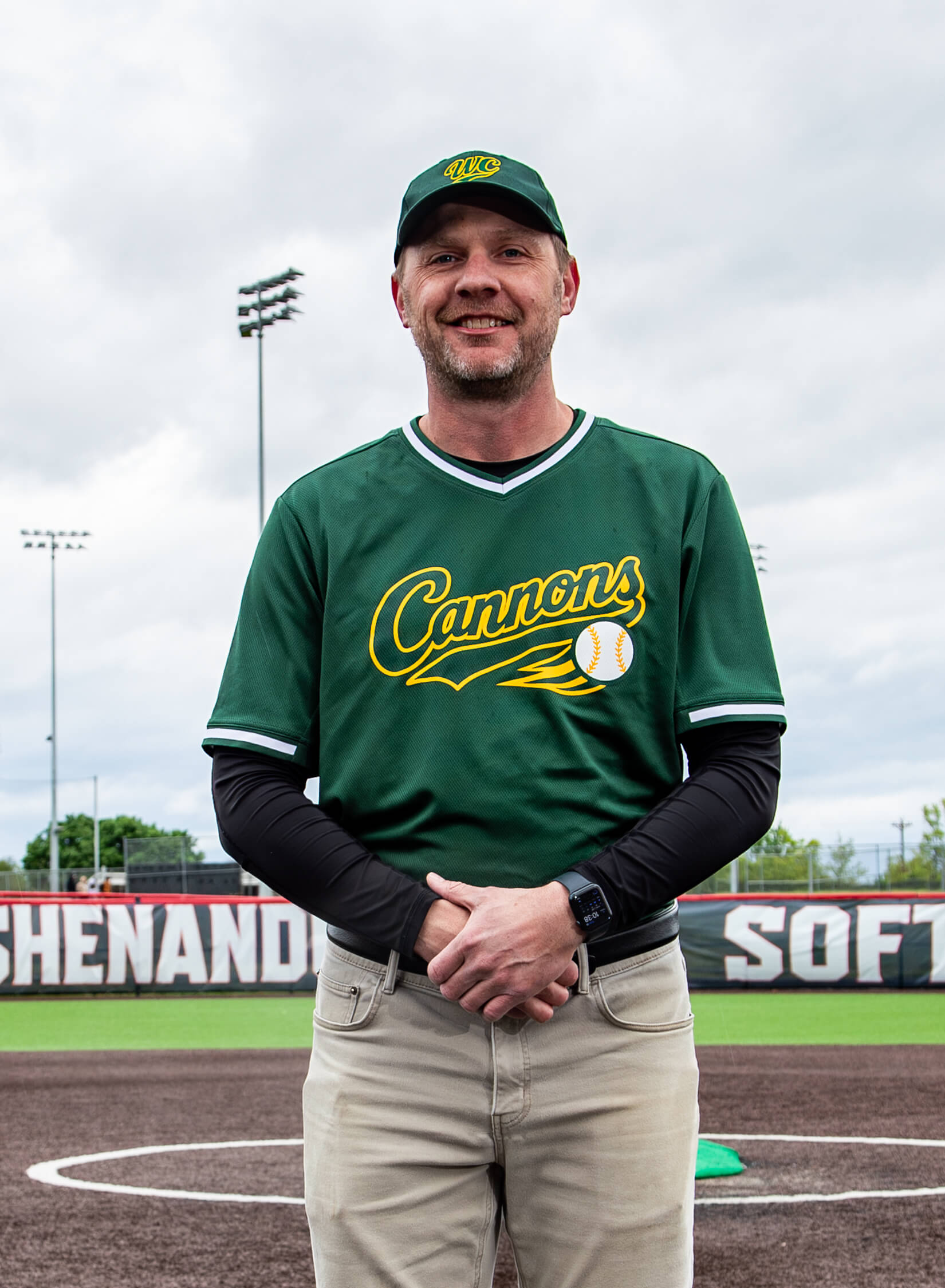 Head Coach Chris Merchant